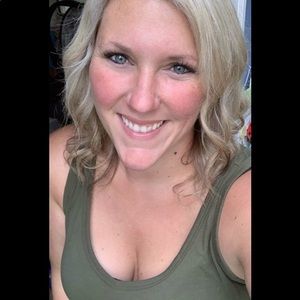 Meet your Posher, Christine